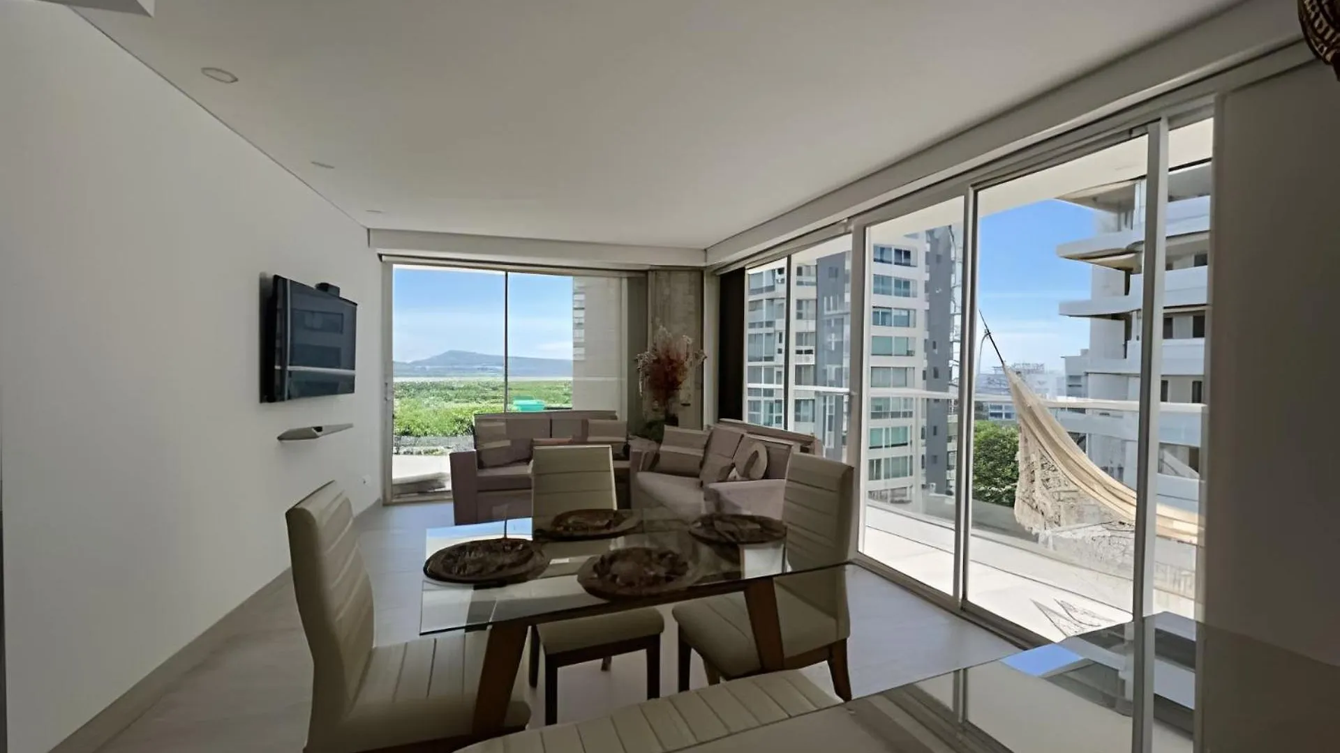 Apartamento 2 Dormitorios. Jacuzzi Y Vista Mar Cartagena